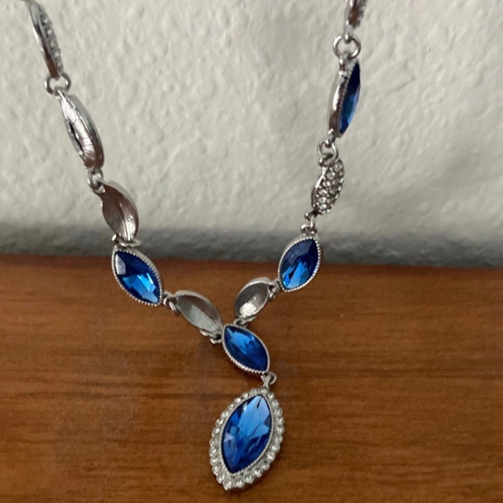 Monet Fashion Necklace